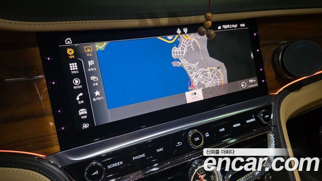 Bentley Flying Spur 2022 — photo 13