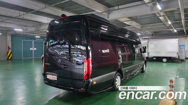 Mercedes-Benz Sprinter 2022 — photo 2