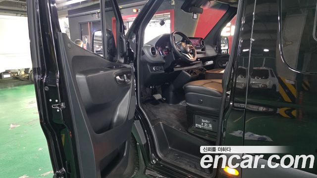 Mercedes-Benz Sprinter 2022 — photo 10