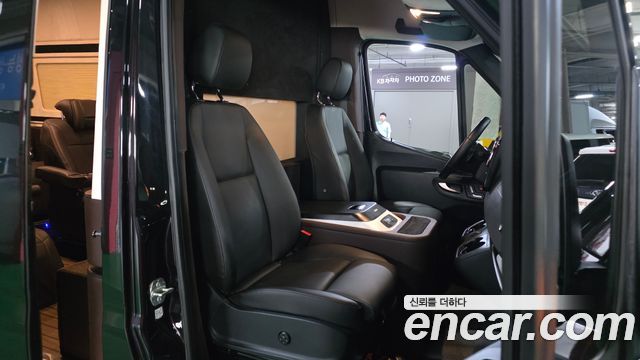 Mercedes-Benz Sprinter 2022 — photo 11