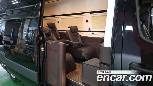 Mercedes-Benz Sprinter 2022 — photo 12