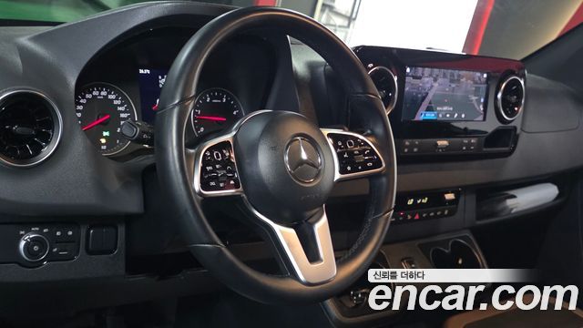Mercedes-Benz Sprinter 2022 — photo 13