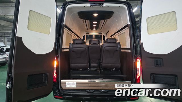 Mercedes-Benz Sprinter 2022 — photo 20