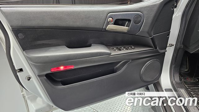 KG Mobility KORANDO 2012 — photo 14
