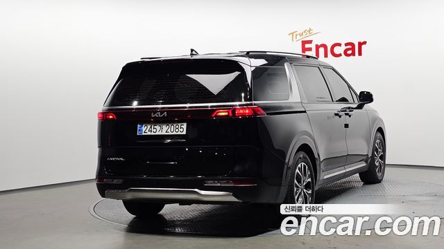 Kia Canival 2022 — photo 2