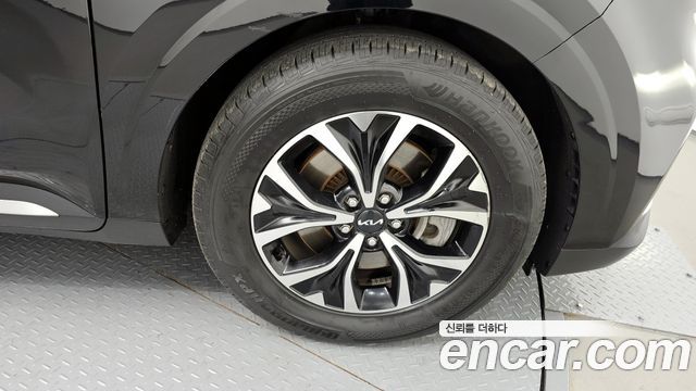 Kia Canival 2022 — photo 5