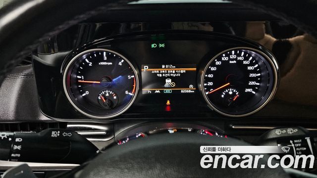 Kia Canival 2022 — photo 8