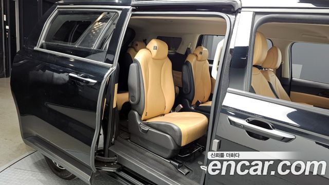 Kia Canival 2022 — photo 13