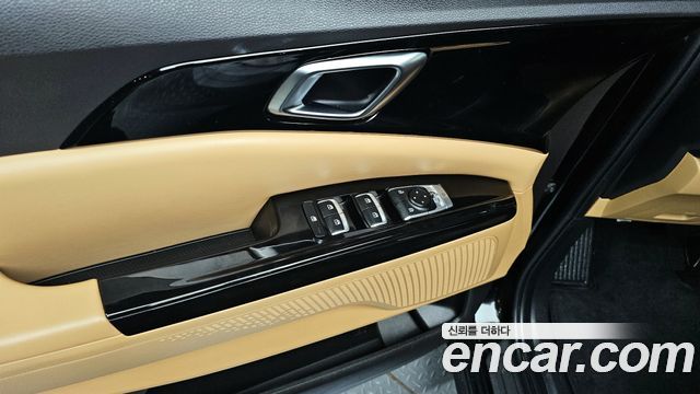 Kia Canival 2022 — photo 11