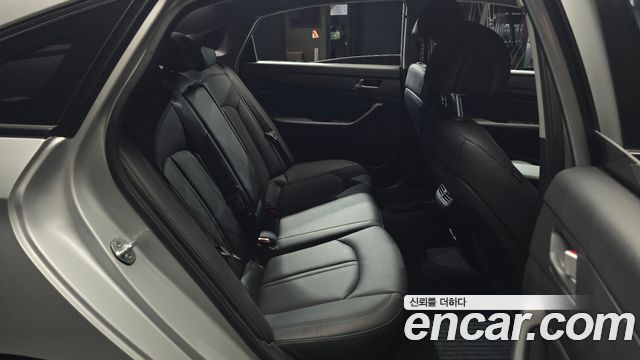 Hyundai Sonata 2017 — photo 12