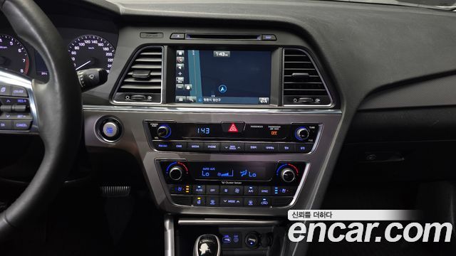 Hyundai Sonata 2017 — photo 14