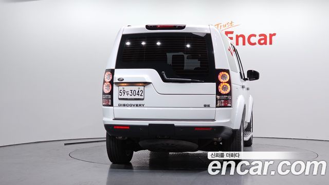 Land Rover Discovery 2016 — photo 4