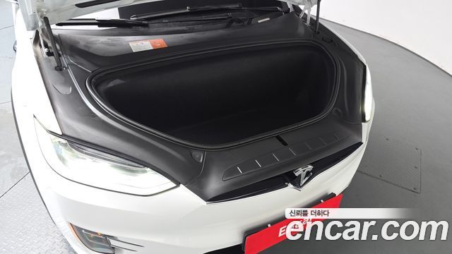 Tesla Model X 2018 — photo 6