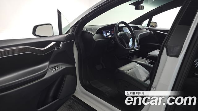 Tesla Model X 2018 — photo 13