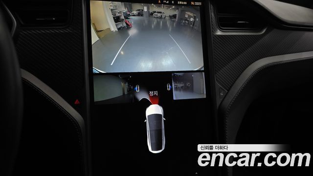 Tesla Model X 2018 — photo 21
