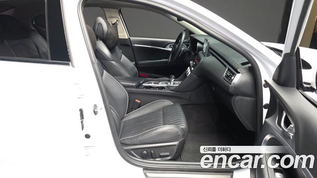 Genesis G70 2019 — photo 11
