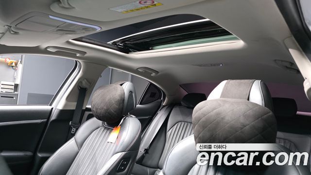 Genesis G70 2019 — photo 18