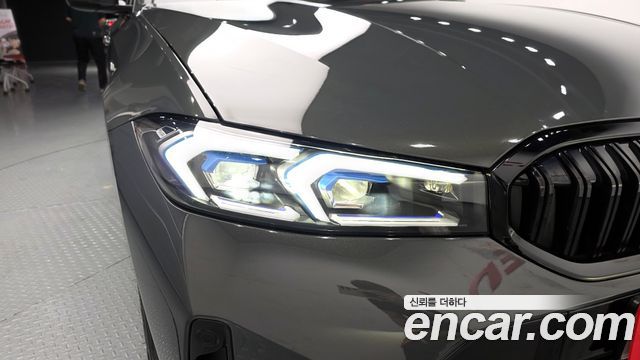 BMW 3-Series 2025 — photo 8