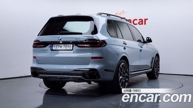 BMW X7 2024 — photo 2