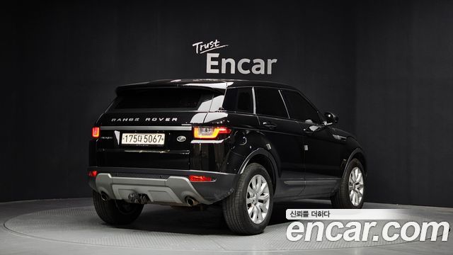 Land Rover Range Rover Evoque 2018 — photo 2
