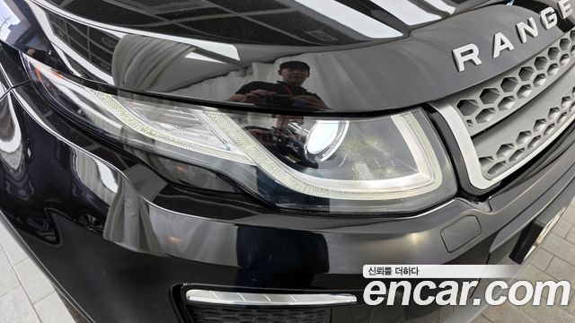 Land Rover Range Rover Evoque 2018 — photo 8