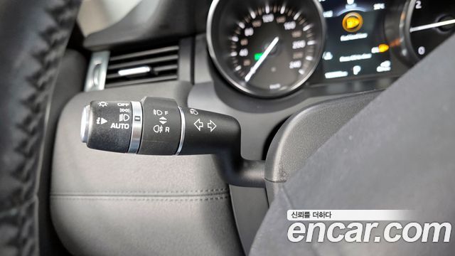 Land Rover Range Rover Evoque 2018 — photo 28
