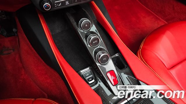 Ferrari Portofino 2020 — photo 12