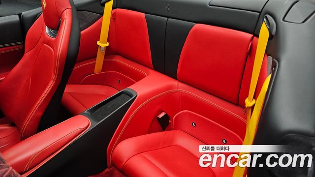 Ferrari Portofino 2020 — photo 18
