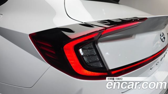 Hyundai Sonata 2021 — photo 9