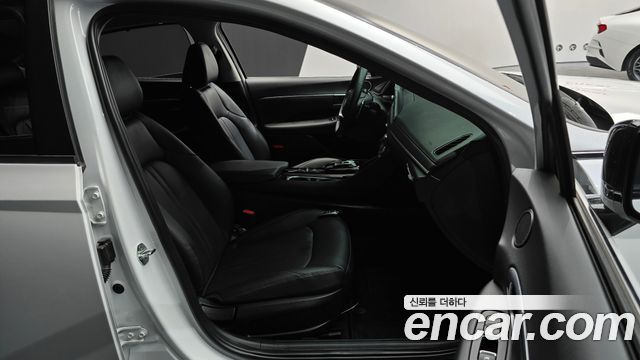 Hyundai Sonata 2021 — photo 16