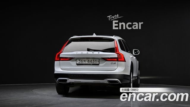 Volvo V90 2017 — photo 4