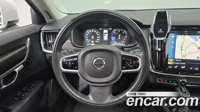 Volvo V90 2017 — photo 12