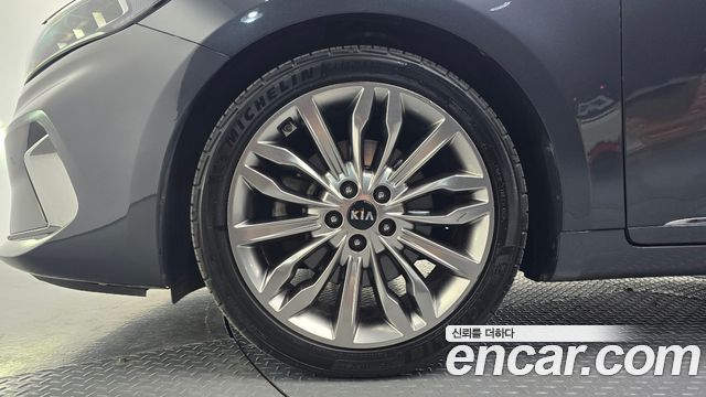 Kia K7 2020 — photo 5