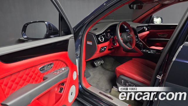 Bentley Bentayga 2022 — photo 10