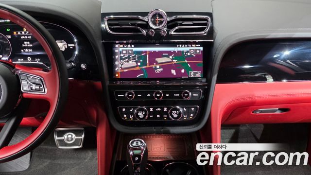 Bentley Bentayga 2022 — photo 14