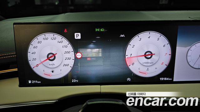 Genesis GV70 2025 — photo 11