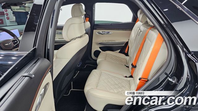 Genesis GV70 2025 — photo 18