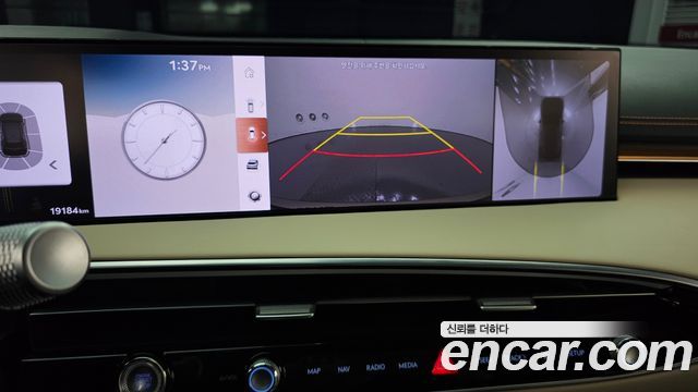 Genesis GV70 2025 — photo 21