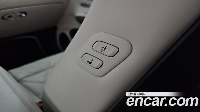 Genesis GV70 2025 — photo 32