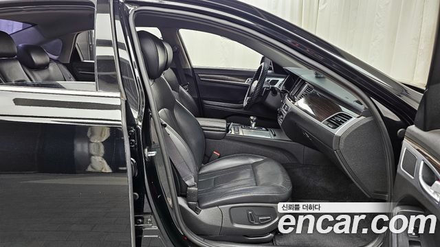 Genesis G80 2017 — photo 11
