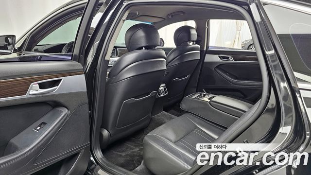 Genesis G80 2017 — photo 12