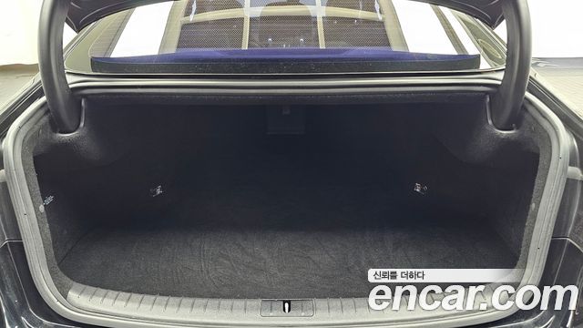 Genesis G80 2017 — photo 20