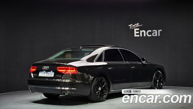Audi A8 2013 — photo 2