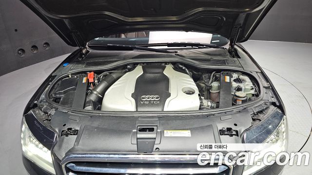 Audi A8 2013 — photo 6
