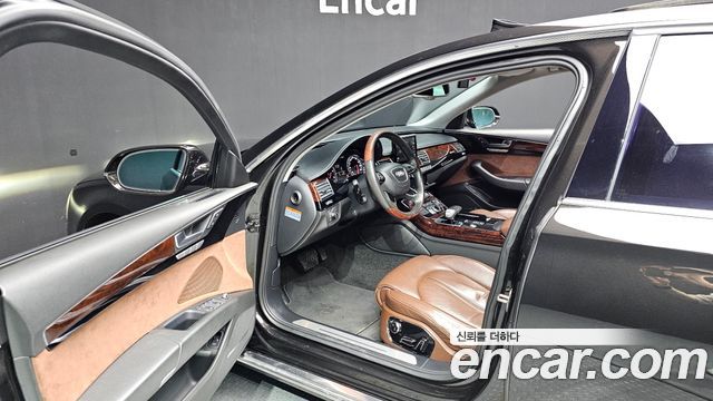 Audi A8 2013 — photo 10