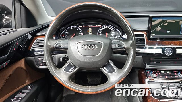 Audi A8 2013 — photo 13