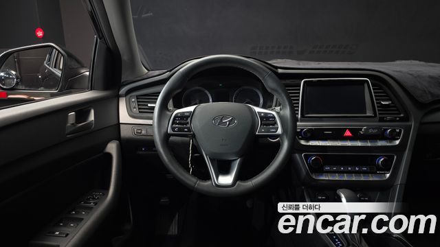 Hyundai Sonata 2019 — photo 13