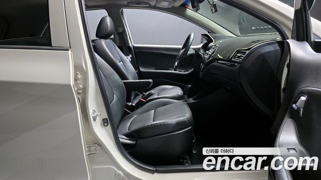 Kia morning 2012 — photo 11