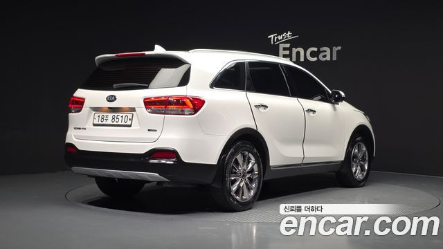 Kia Sorento 2016 — photo 2