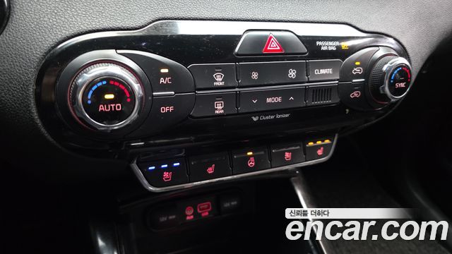 Kia Sorento 2016 — photo 16